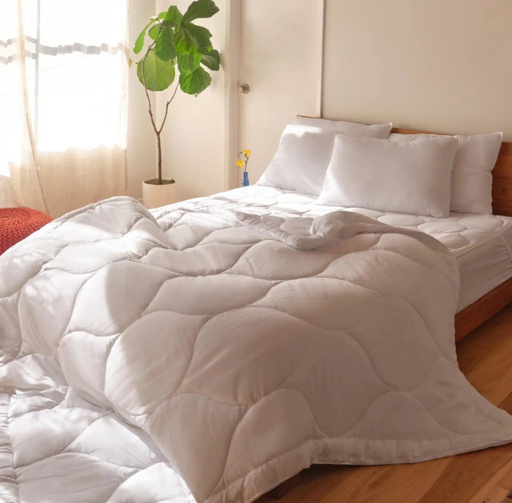 product image of the Buffy Cloud Comforter